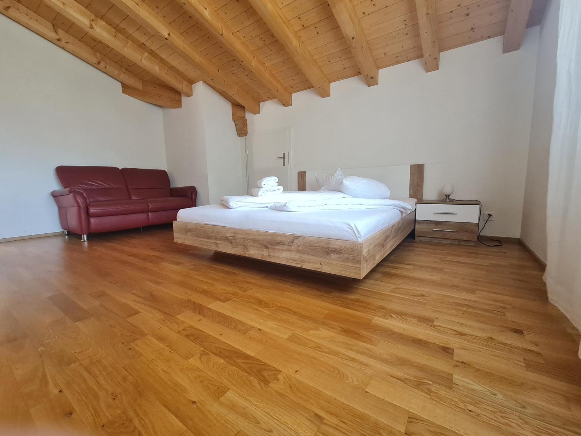 Jungfrau Penthouse - Aare Jungfrau Ag
