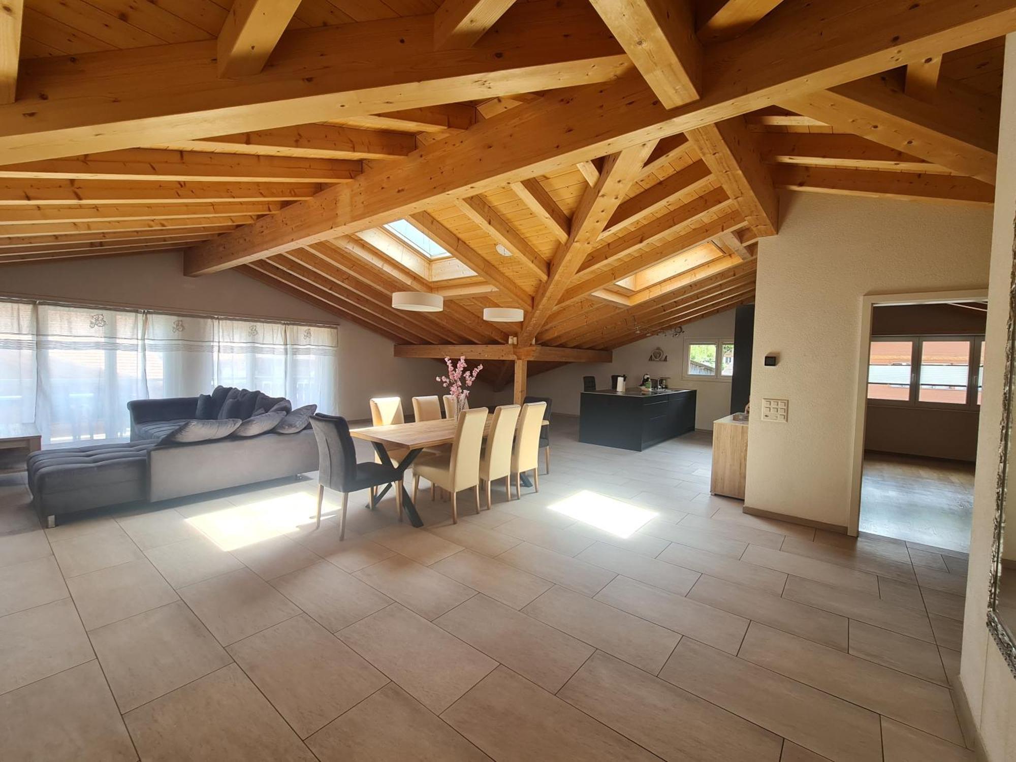 Jungfrau Penthouse - Aare Jungfrau Ag