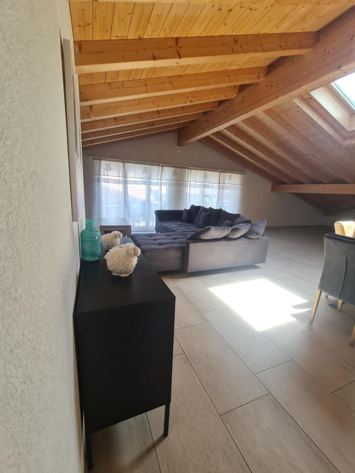 Jungfrau Penthouse - Aare Jungfrau Ag